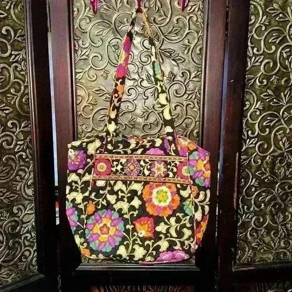 Vera Bradley RetiredSuzani pattern shoulder bag - Picture 3 of 11